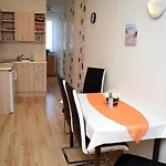 Apartman Kingaapartman *